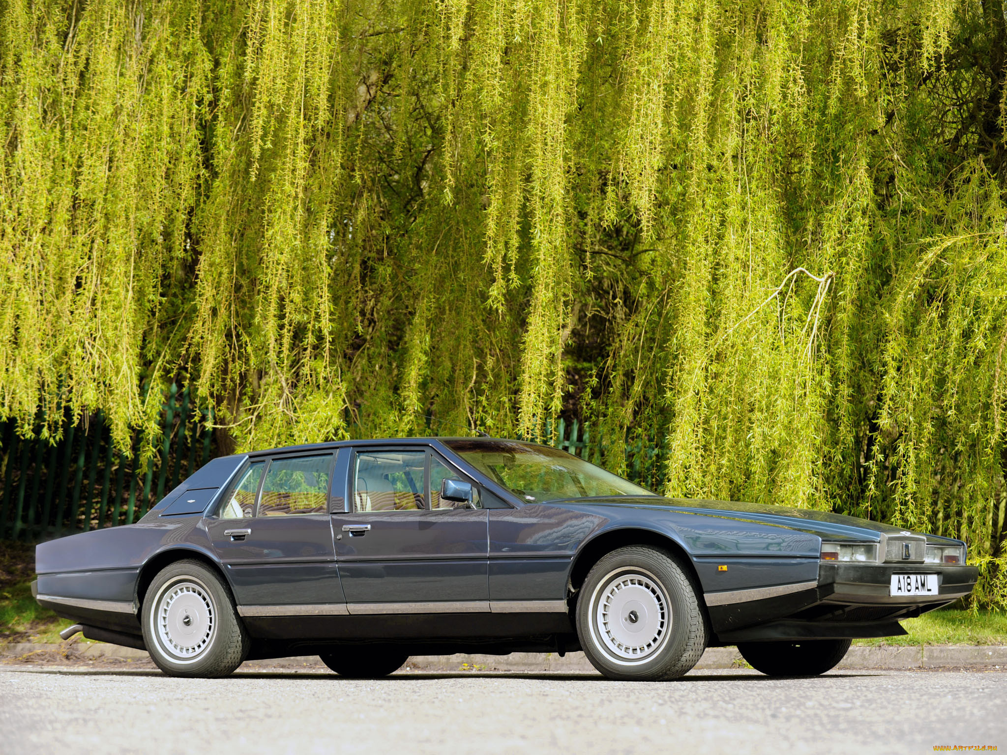 , aston, martin